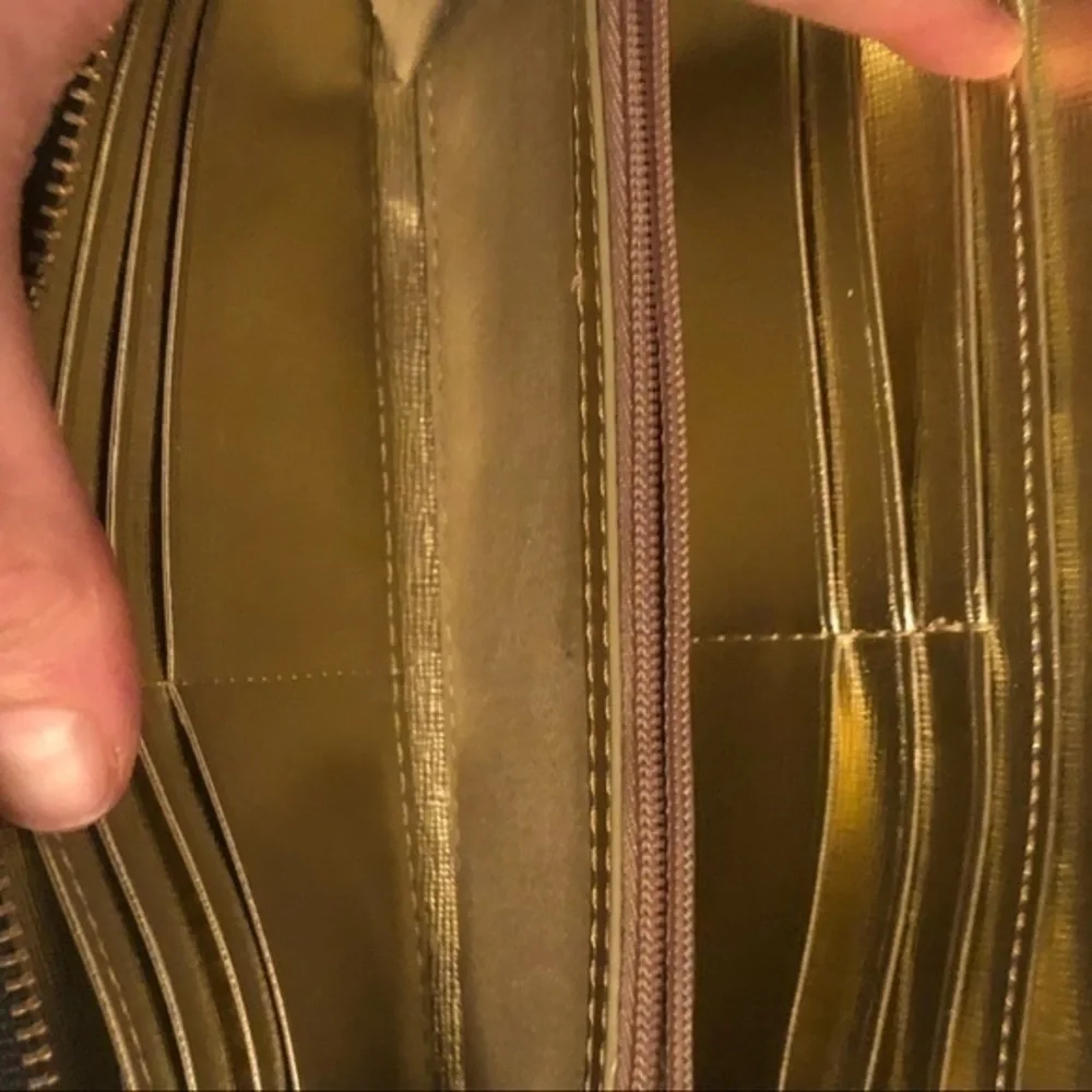 Fossil black and gold leather wristlet clutch wallet